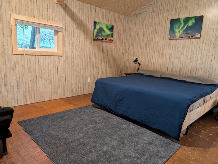 The Lynx Cabin - Image 3